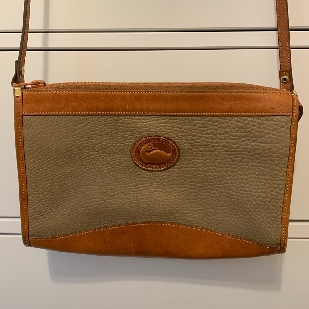 **DOONEY & BOURKE** Vintage iconic crossbody purse